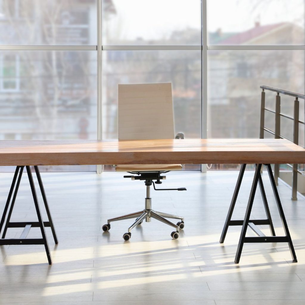 used office tables for sale in abu dhabi